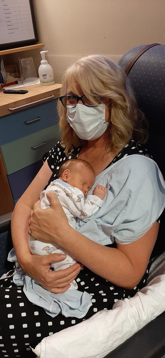 ConnieDMcLellan's tweet photo. #COVID19 #bebraveenough #lifegoeson #happiestgrandma #mycircle https://t.co/wzSr6rARoq