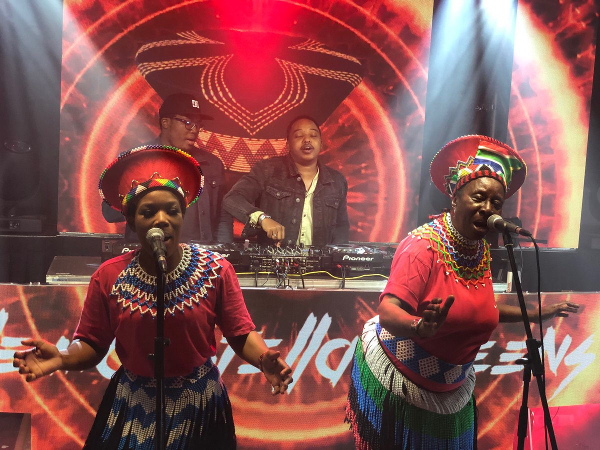 BokkieultDJ's tweet photo. Just had a solid performance with Mahotella Queens &amp; @Cuebur  for our forthcoming single titled Mbube. Look out for that one🔥🔥🔥🔥🔥🔥🔥🔥🔥🔥🔥🔥🔥🔥.

#BokkieUlt #Cuebur #MahotellaQueens https://t.co/8o52VJEnEI