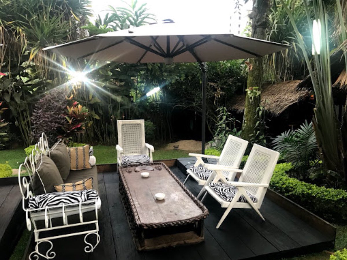 2) “O PALÉTUVIERS” ~ coté de Saar  Assurances Hippodrome, YaoundéAverage price:6000Frs