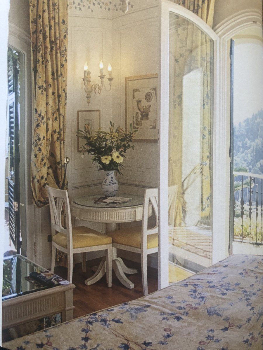 venicekisses's tweet photo. Prettiest page! Pretty room! #AlwaysItaly #Portofino #HotelSplendido #books #Italy #IT #summer #FrancesMayes #OndineCohane #lemon #blue #view https://t.co/u5niZBKFea