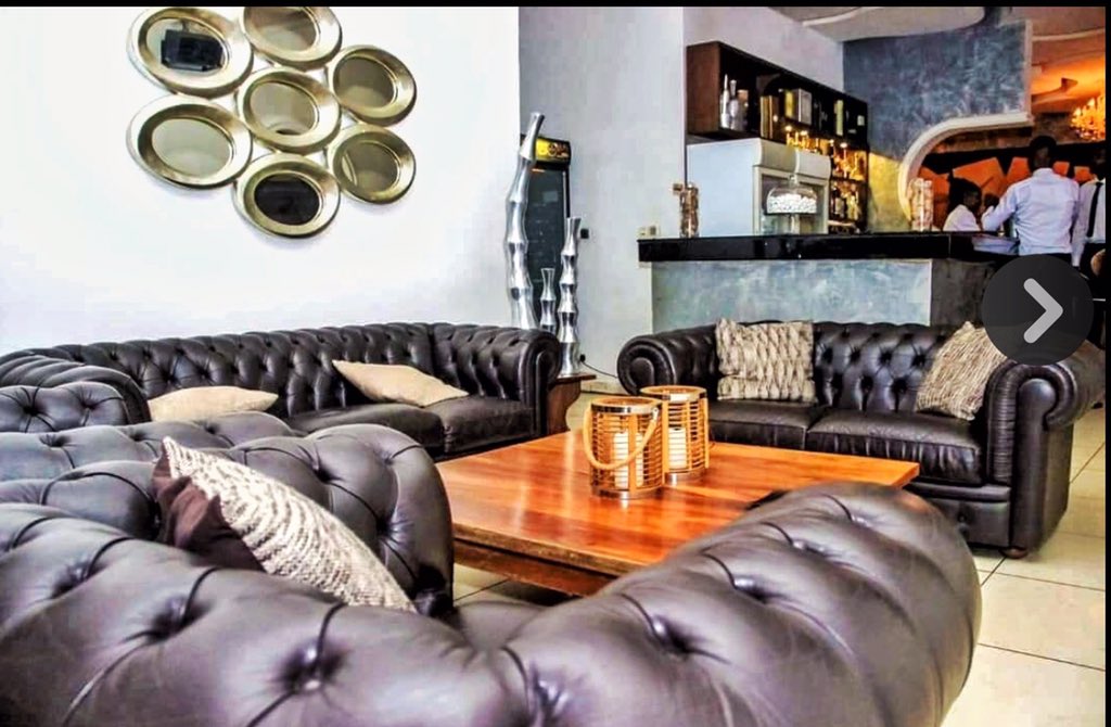 12) “YAO BA” restaurant, Cabaret Bastos Yaoundé Average price: 5000frs