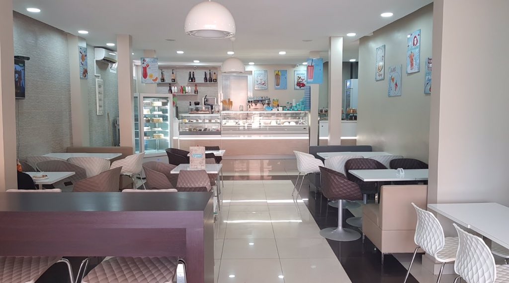 17) “CI Gusta” BASTOS Average price: 3000frsCoffee, Ice cream