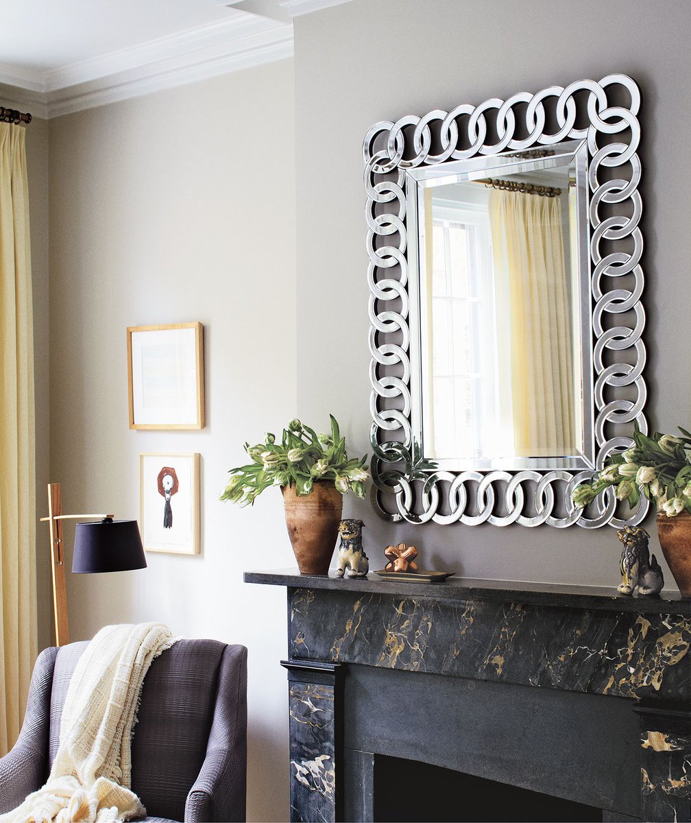 AFancyLifeBlog's tweet image. Staging your house for sale? Replacing artwork with a mirror or adding a mirror to a blank wall can make any room appear larger and brighter. 

#RealEstate #homeseller