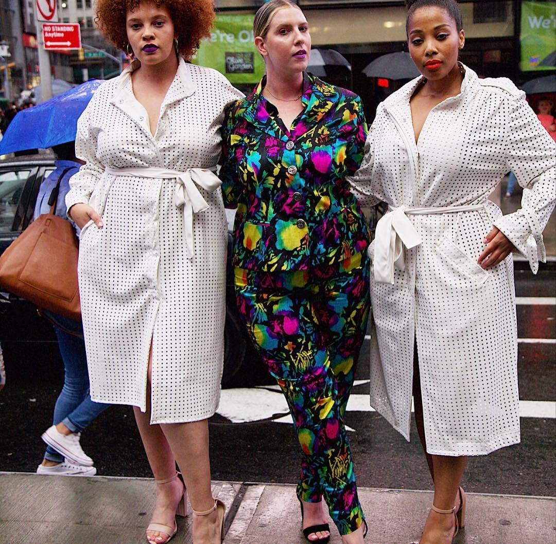 Did you know that there are over 40 Black indie plus size and size inclusive designers doing their thing? Which ones have you shopped lately?  
Check out the list here: thecurvyfashionista.com/indie-black-pl…