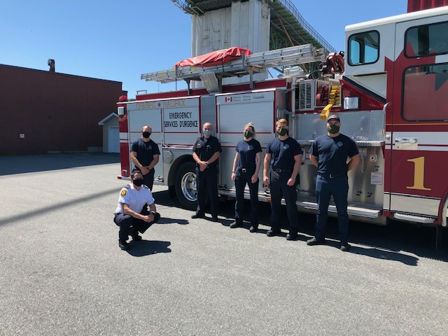 CFB_BFCHalifax's tweet photo. Bonne Semaine nationale de la fonction publique #SNFP2020! Merci aux membres du Service d’incendie de l’arsenal CSM & à l’équipage du remorqueur Glenside du CPSM. #BravoZulu à ces précieux fonctionnaires! Nous vous remercions, comme toujours, pour tout ce que vous accomplissez 👏 https://t.co/LSV79K4cQ5