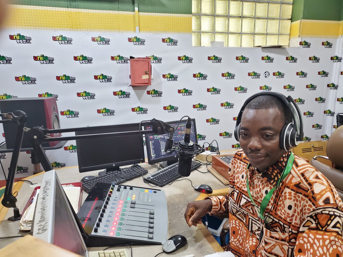 kobengkyereh's tweet photo. How's #DigitalMigration supporting education during #COVID19? How far have we come with our #digitalterrestrialtv and what are other benefits to communication? #SandTUniiq on .@Uniiqfm .@thegbcghana exploring the area with  @IngDrAdamImoro.
#SDGs
.@DigitalTrends .@engineers_feed https://t.co/0gIcMTvDnO