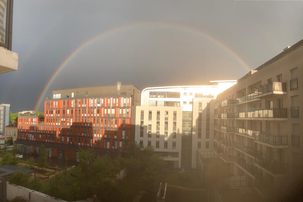MaisonCondamin's tweet photo. #rainbow #confluence #Lyon https://t.co/R25WEPg2gL