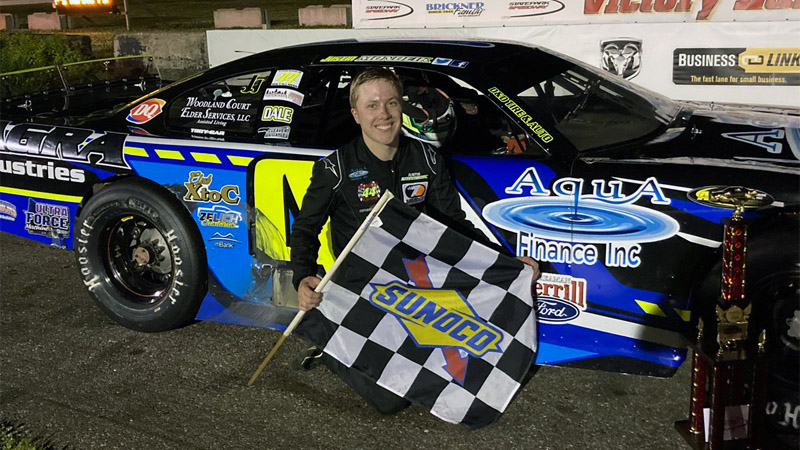 RacingAmerica's tweet photo. Wisconsin Racer Scores Redemption at #FlipMerwinMemorial - https://t.co/FVfJTLuOlv
@SPSRaces @JustinMondeik44 https://t.co/WxRqe8AUBZ