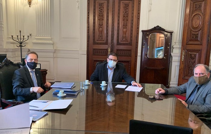 PORTO ALEGRE | FGF apresenta protocolo de retorno do Gauchão

informativo.com.br/esporte/fgf-ap…