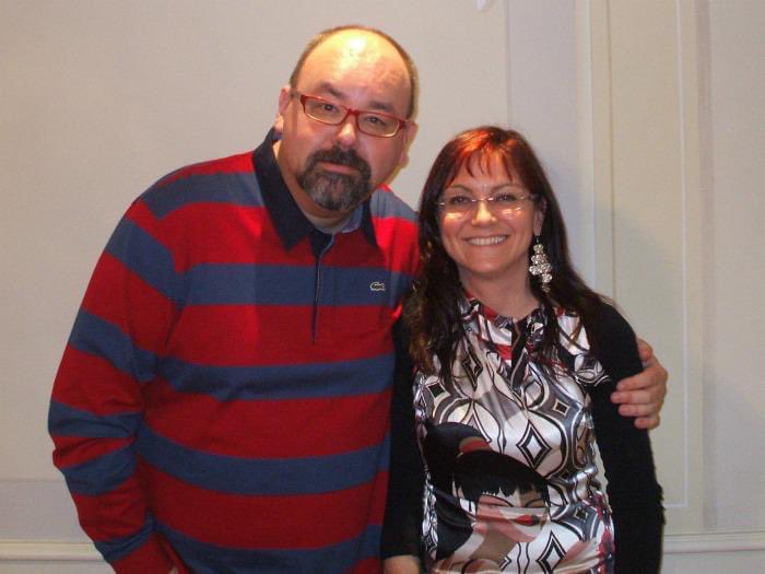 Nessun pezzo dà tante soddisfazioni e ricordi come un'#intervista. Di più quando l'intervistato non ti dà retta solo perché deve promuovere un prodotto, ma perché gode del piacere della chiacchierata, sta al gioco e si diverte. #CarlosRuizZafon <a href="/ZafonOficial/">Carlos Ruiz Zafón</a>