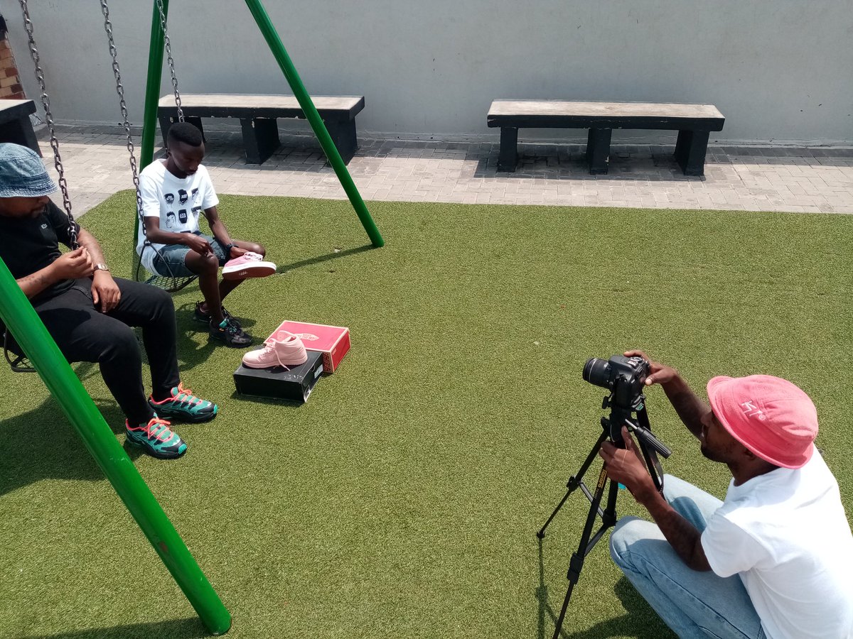 Mshxnx357's tweet photo. @sportsceneSA @LOOKATUPS @adidasZA We Also Do Interviews With Sneaker Heads, Our Conversations Cover Personal Collections,State Of Sneaker Culture In SA, Sneaker Releases And Our Main Goal Is To Create Brand Awareness And Educate. @adidasZA @sportsceneSA #NotOnTheStreets #Poweredbyadidasxsportscene https://t.co/yBy9K4XJtP