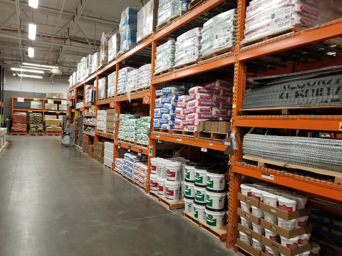 GaryLister9's tweet photo. HB6963 freight team packing down, clearing overheads, and staying in stock@downeypackerfan@Steven_Mousseau@RoyStrait https://t.co/fqHhEu5OkP