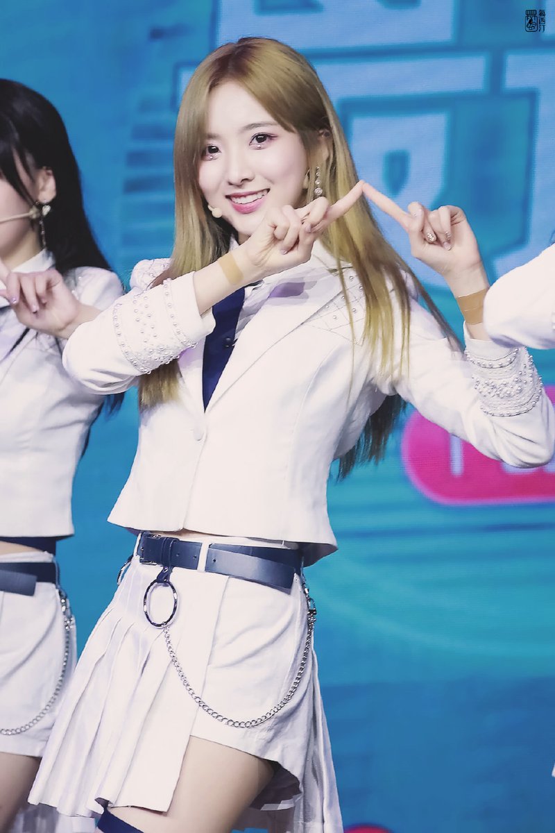wuuyan1's tweet photo. #CheerUpNene
nene fighting
we will support u 
please support her and look forward this weekend's stage <lost in u > https://t.co/dgmtjFbpjE
