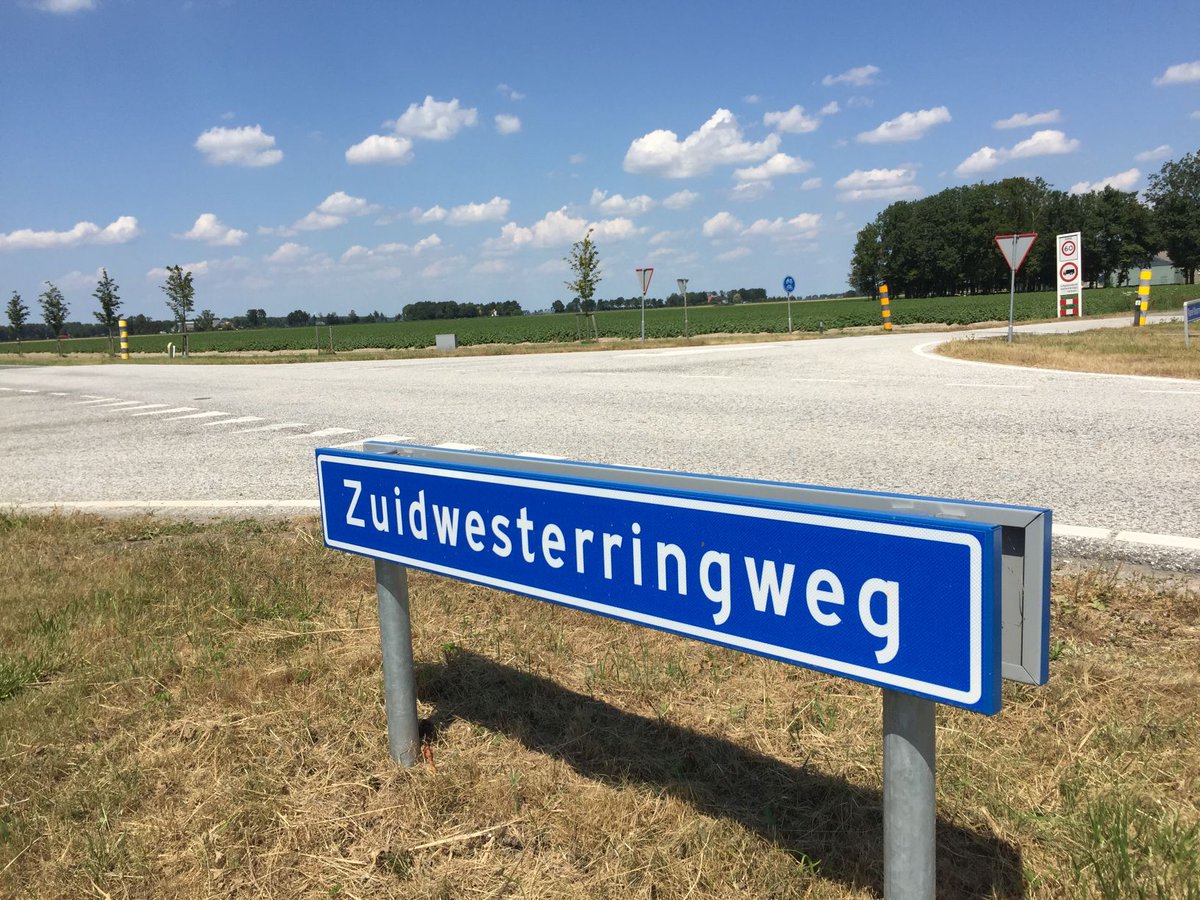FlevoWegen's tweet photo. Het werk bij de viaduct over de A6, Zuidwesterringweg is klaar en weer open voor verkeer. Wij wensen u veilige kilometers! #werkaandeweg #Zuidwesterringweg #N713 https://t.co/FrgN5pnIgL