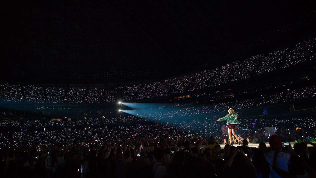 Taylor Swift tours as you scroll the crowd gets bigger: a thread   #14YearsOfTaylorSwift