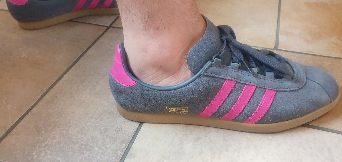 Today's work attire ❤ @mightybuffalo74 @DeadstockUtopia @lid_lid_la @Dadidassler @garypritchard74 @Original_Sole_ @man_savings @old_adi @olivia_maexoxox @AlanShepo69 @adidazzle @LMAD_87 @JamesPenty @madforthehoops #adidas #adifamily #showmeyourstripes