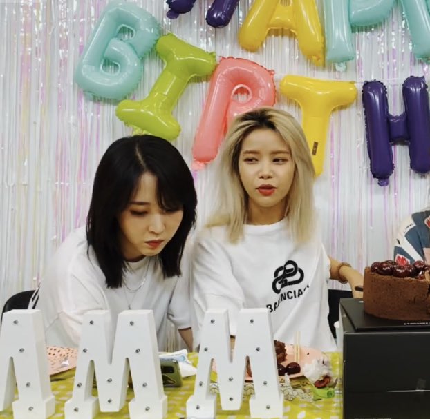 picmoonsun's tweet photo. close to each other 🥺💗 https://t.co/79v3WSw1ri