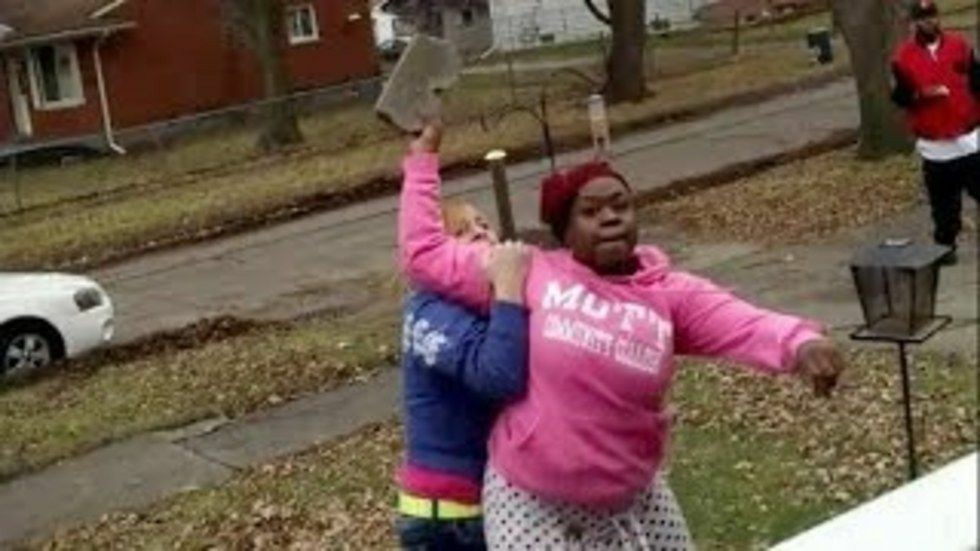 รวมมีมไม่โดนสักทีไม่ดีขึ้นเลย