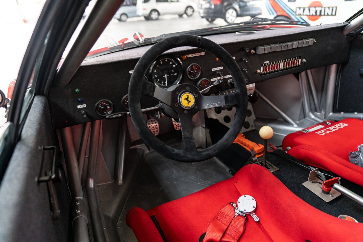 AdriaRaceway's tweet image. Oggi, a quarantadue anni di distanza dall’ultima volta, Giuliano Altoè rivede la sua Ferrari 308 GTB con la quale partecipò al campionato italiano Rally ! 
Un vero pezzo d’arte 😜