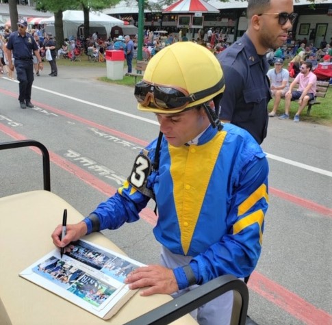 AfterFinishLine's tweet photo. GIVEAWAY~Enter to win the Official 2019 Belmont win photo of Sir Winston autographed #MarkCasse #JoelRosario or a 1989 Belmont Stakes (won by Easy Goer) souvenir glass~Tag 2  horsey friends in the comments not yet tagged~Mailed in contiguous USA~Ends tonite, June 19, 4p PT/7p ET https://t.co/PGa8ty51Bl