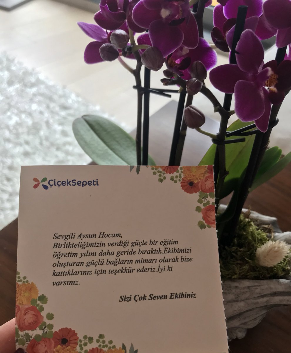 Sevgili mesai arkadaşlarım...
Ekibimizi oluşturan güçlü bağların kahramanları sizlersiniz 🙏🏻
Çok teşekkür ederim 💐