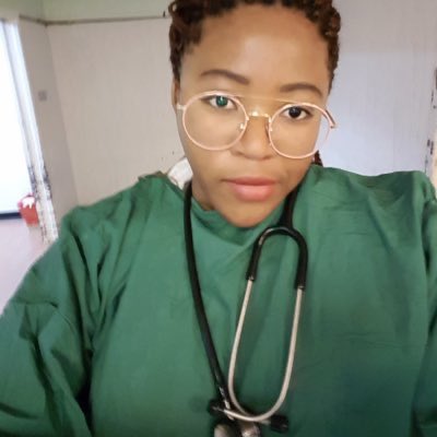 DuchessTalitha's tweet image. Patsika Bona is humble no vavken her mum was called all sorts but she never uttered a word. Vana Berita nywenywenywe zvenhando. Bona is respected because she is humble 

Retweet for Bona Chikore and Like for Berita Mwonzora