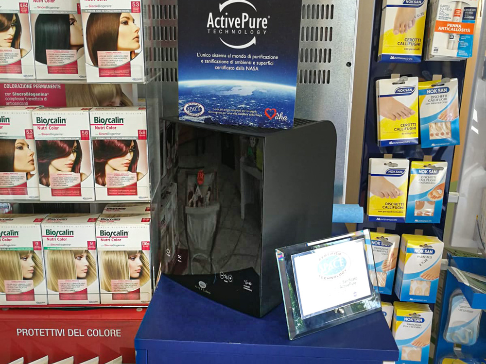 vitha_group's tweet photo. Anche la FARMACIA MANTONI PANIMOLLE a Fonte Nuova (RM) ha scelto di affidarsi alla sicurezza della tecnologia Active Pure del nostro PURE &amp; CLEAN per la purificazione dell’aria e sanificazione delle superfici all'interno della propria attività. @vitha_group https://t.co/9K1npShenu