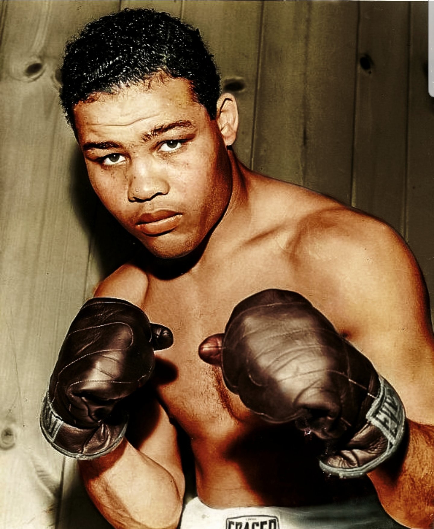 Sold at Auction: BOXING GEAR SIGNED BY THE BROWN BOMBER JOE LOUIS