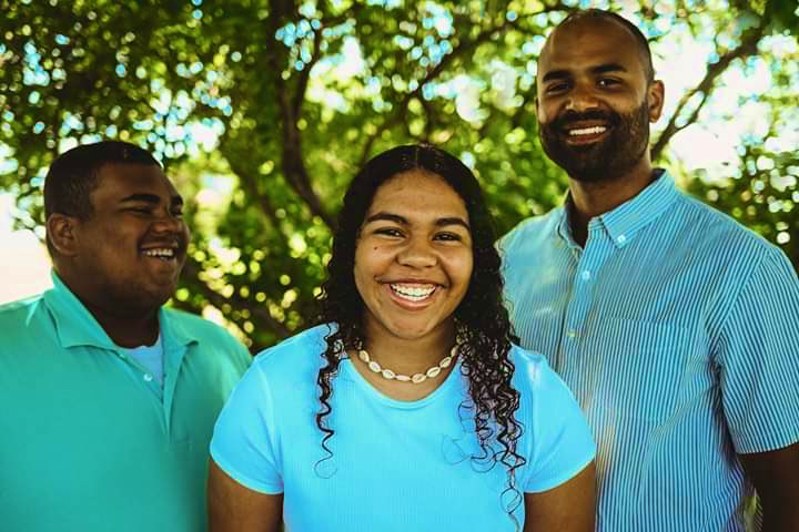 ADArnaud4's tweet photo. Proud of these two, Bro and Sis are growing up too fast! @_DeathToFresh_ @alexarnaudd ♥️ https://t.co/WCBQSdGzD1