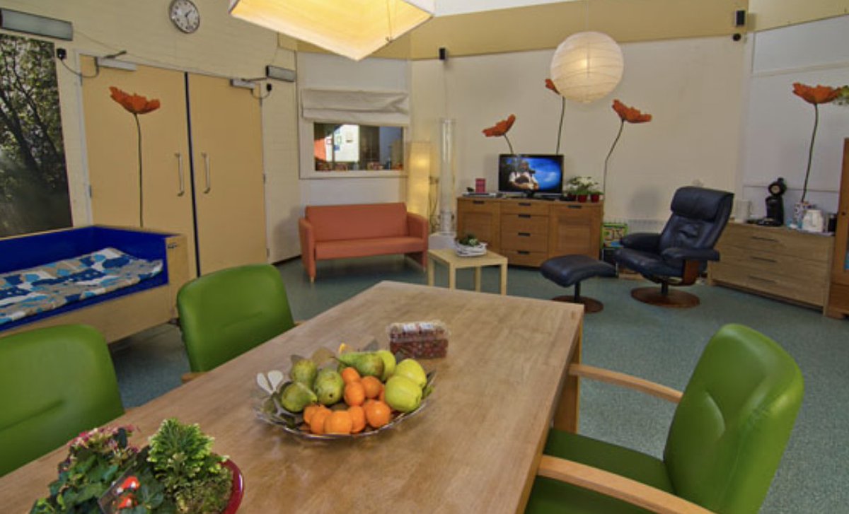 Wij zoeken een begeleider voor 24-32 uur per week in Baarn 📍

Je komt te werken op Mariaoordlaan 7. De cliënten die hier gaan wonen zijn in de leeftijd van 55 tot 70 en hebben een ernstig tot matig verstandelijke beperking. 

Klik hier voor meer info 👉 bit.ly/2AQ986J