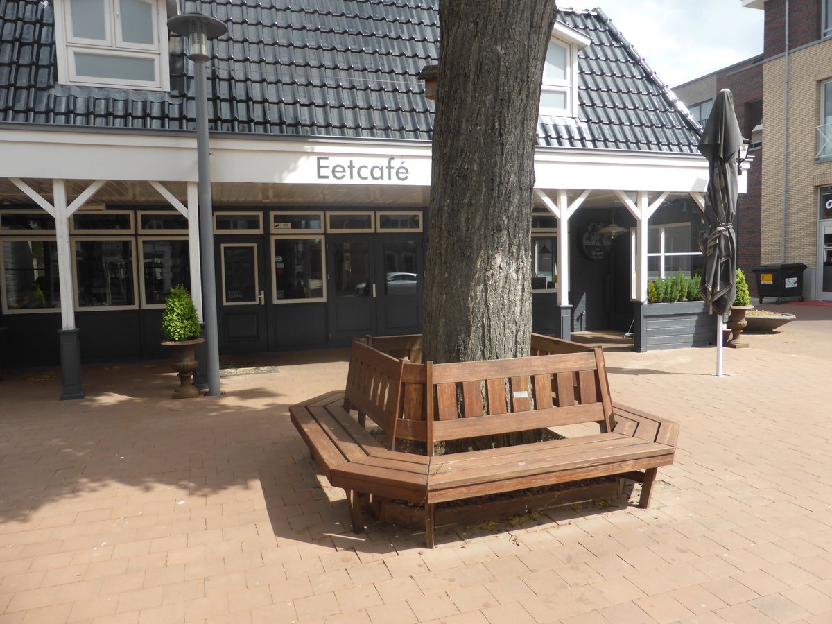 willemwandelt's tweet photo. Een rondo.
11.05.2020
Trage Tocht Epe

#TheNetherlands #Gelderland #Veluwe #Epe #wandelen #wanderlust #wanderliebe #eetcafe  #boombank #wandelbankjes @wandelbankjes @VVVEpe https://t.co/S9eyFZVRYM
