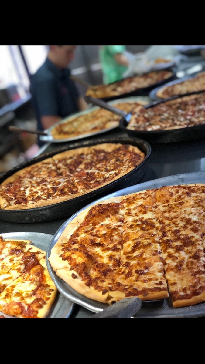 #FreePizzaFriday is here! Hit that RT button for your chance to win a free large one topping from Mister B's! Must follow to win. 🍕🍕