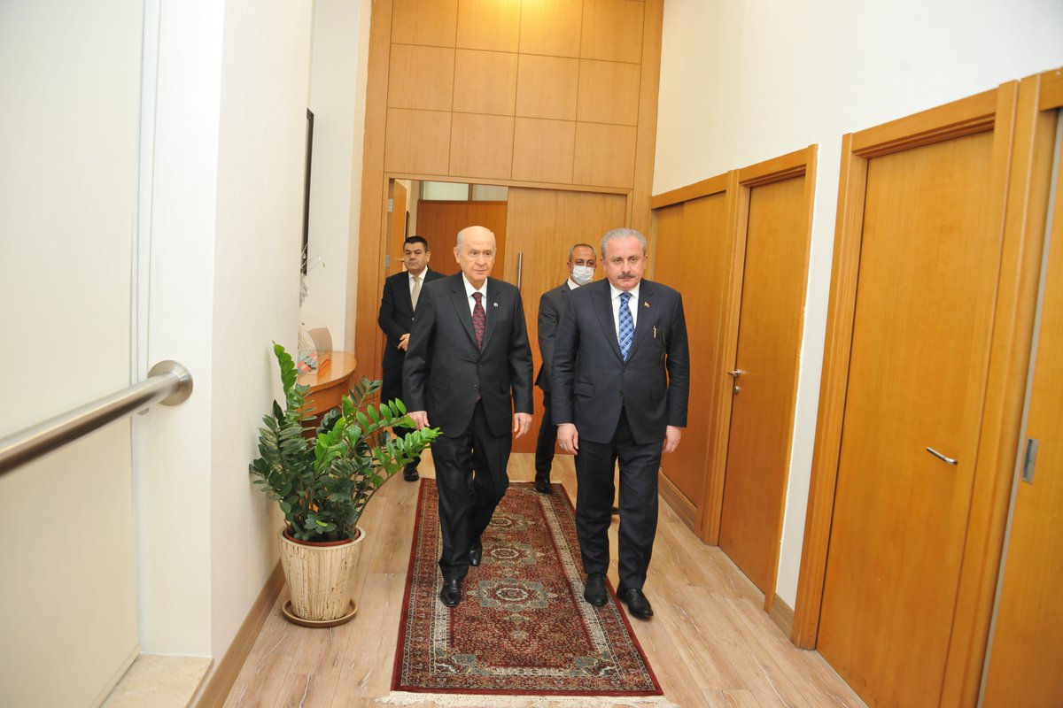 MHP_Bilgi's tweet photo. Meclis Başkanı Sn. Mustafa ŞENTOP, Genel Başkanımız Sn. Devlet BAHÇELİ'yi ziyaret etti. https://t.co/24EdKsCjpI