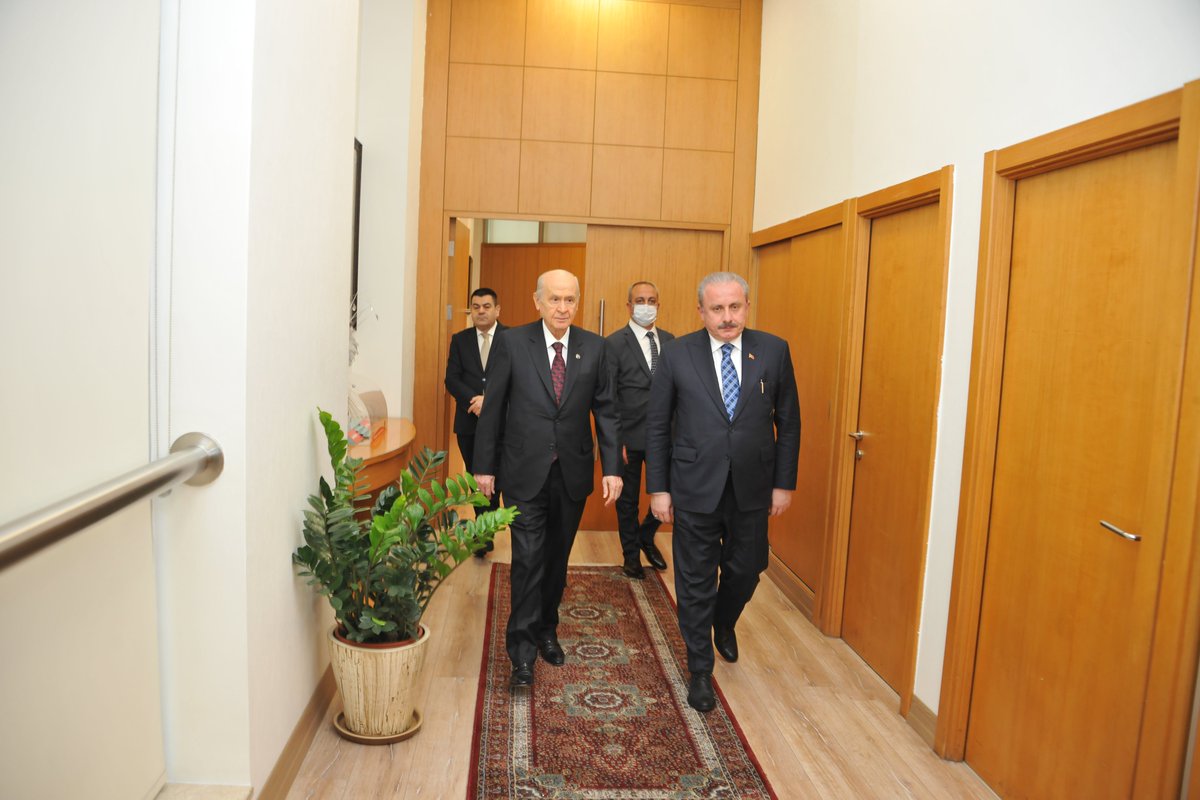 MHP_Bilgi's tweet photo. Meclis Başkanı Sn. Mustafa ŞENTOP, Genel Başkanımız Sn. Devlet BAHÇELİ'yi ziyaret etti. https://t.co/hrLNmAjZUW