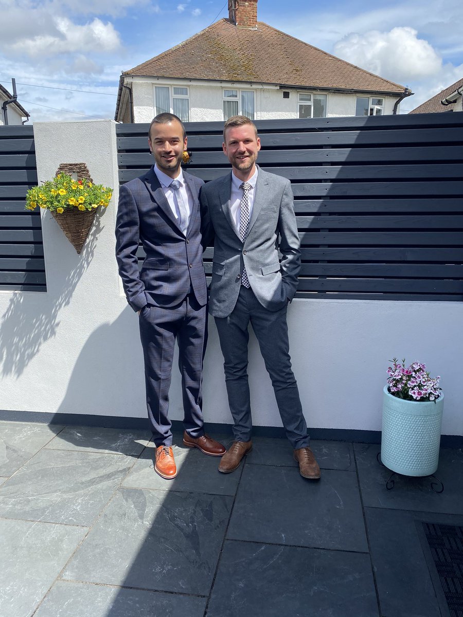 Jrayling's tweet photo. @ITV @itvracing doing ascot in style at home! Thank you for the great commentary and viewing #ascot2020 #racingathome https://t.co/tIQ94iv1zq