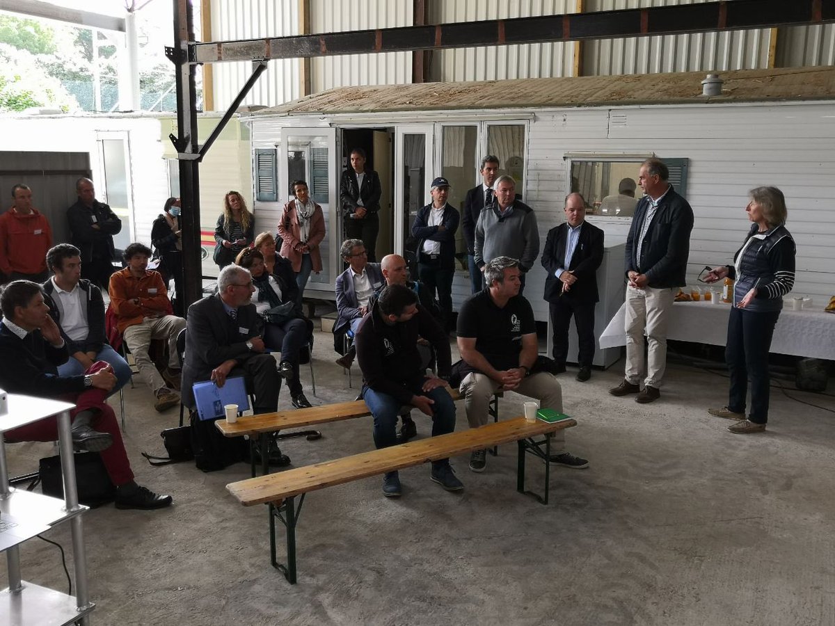 JimmyPahun's tweet photo. Très heureux d’avoir réuni au Chantier Bretagne Sud à #Belz les professionnels de la mer pour parler propulsion décarbonée autour d’un projet concret ! Le futur bateau du Yacht club de Monaco.
@CathChabaud @Gican_InduNav @energy_observer @MorbihanEnergie https://t.co/9hg6oMzs1f