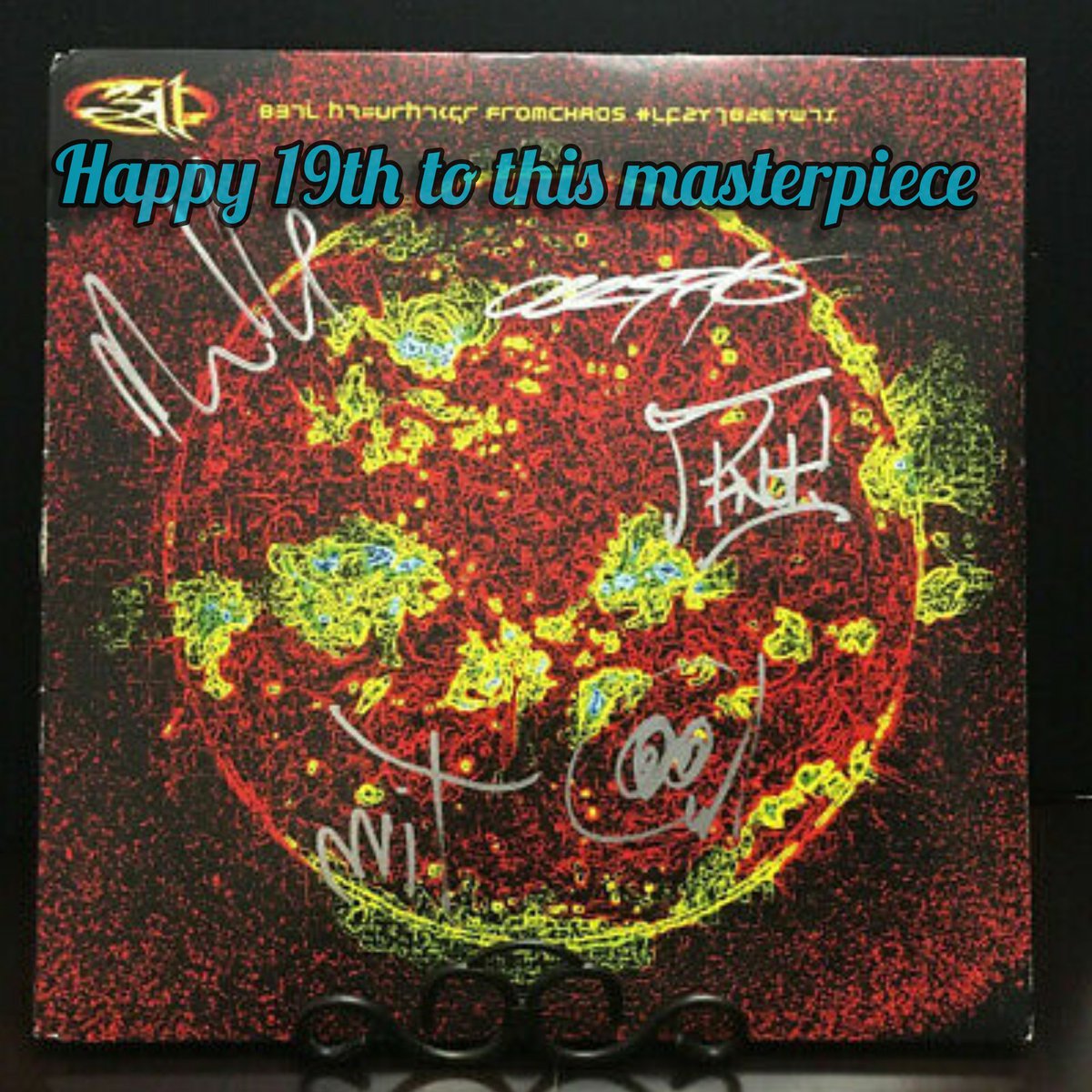 mary311forU's tweet image. YOU WOULDN'T BELIEVE this but @311 's  FROM CHAOS was released 19 years ago today! It's already on repeat for the day.. @pnut @NickHexum 
So many FreezeTime moments you have given us and Paul &amp;amp; I have to say ThankU💛💛💛
#soreadyforashow
#30yearsofUNITY
