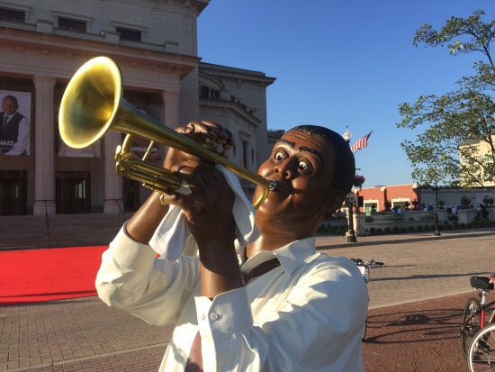 In honor of #JuneteenthDay #CarmelIN has dedicated a new statue outside the swanky Palladium. “Adding a cartoonish black jazz player is quite literally the least we could do to show solidarity with the African American community” said city officials <a href="/adamwren/">Adam Wren</a> <a href="/PeteThePlanner/">Peter Dunn</a>