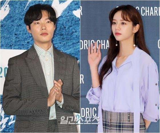 Hye Ri reveals a new photo that she took with Ryu Jun Yeol, Park
