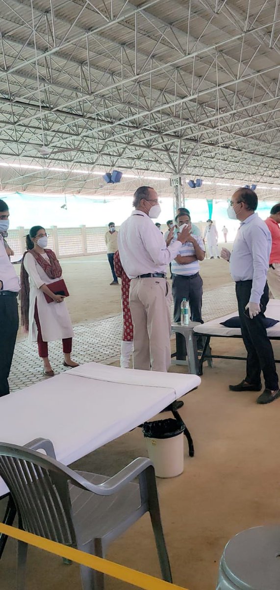 DMSouthDelhi's tweet photo. Health is of utmost importance. South Delhi district administration is working hard to prepare a 10000 bed facility at the #RadhaSoamiSatsangBeas Chattarpur.#COVID19 #DelhiFightsCorona #SouthDelhi #SDFightsCorona @CMODelhi  @HMOIndia https://t.co/hNL8m67cfL