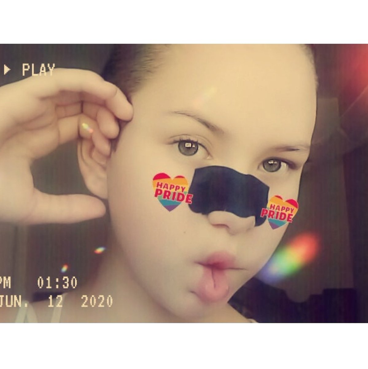 Foxypaws_CrewYT's tweet photo. #NewProfilePic #snapchay #BlackLivesMatter #fridaymorning #COVID19 #feelingsick https://t.co/aoGvVtbBNA