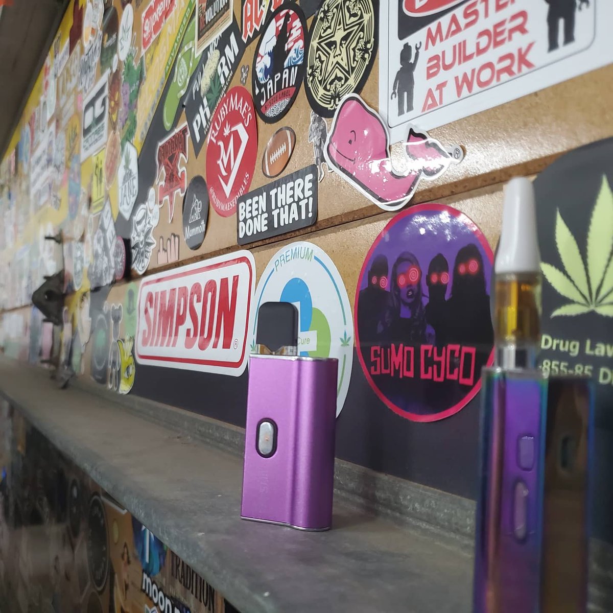 simplecureok's tweet image. This is FOR SURE in the top seven sticker walls west of the Mississippi! #keepitsimple #truetotheflower #stickerwall