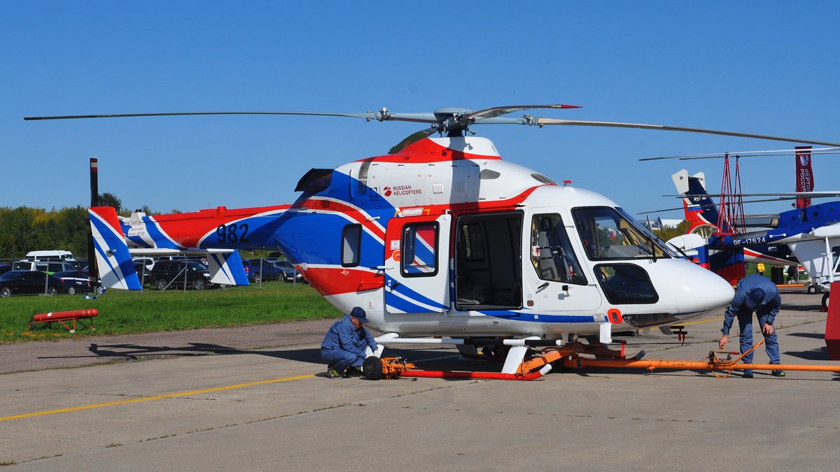 MaximGolbtaiht's tweet photo. Russia Helicopters - 982 - Kazan Ansat GMSU
#Helicopter #Kazan #Ansat #GMSU #maks2019 #zia #zhukovskiy #ramenskoe #uubw #spotting #макс2019 https://t.co/1egscBkAeB