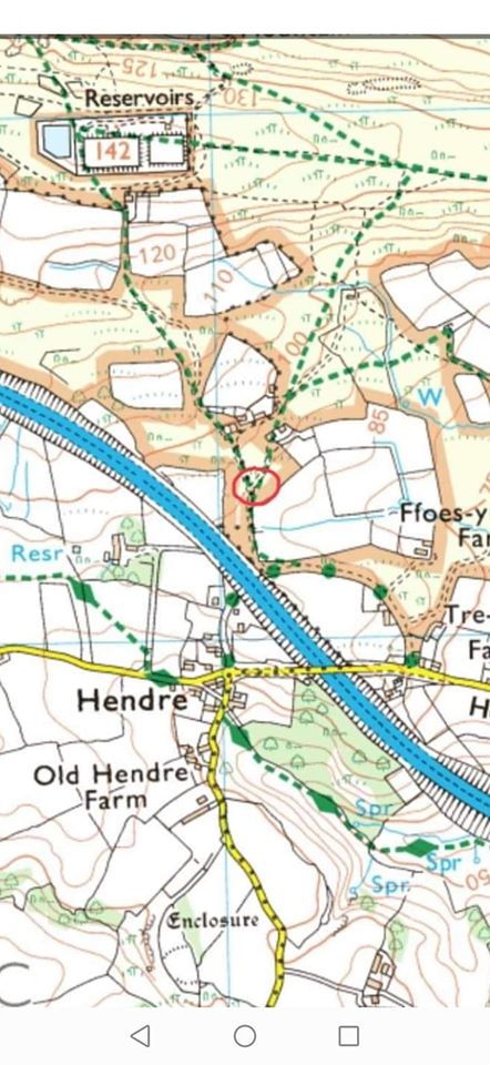 gelert01's tweet photo. #HELPFINDBAILEY missing  #HendreCommon #PENCOED #CF35 #BRIDGEND 09/06/2020  Grey Renault Traffic Van seen doing 3 point turn where the circle is on the map.

2 dogs went out only 1 came back limping did you see anything that day? 
@MissingPetsGB @rosiedoc666 @veryluckypugs https://t.co/EfCbKlASUr