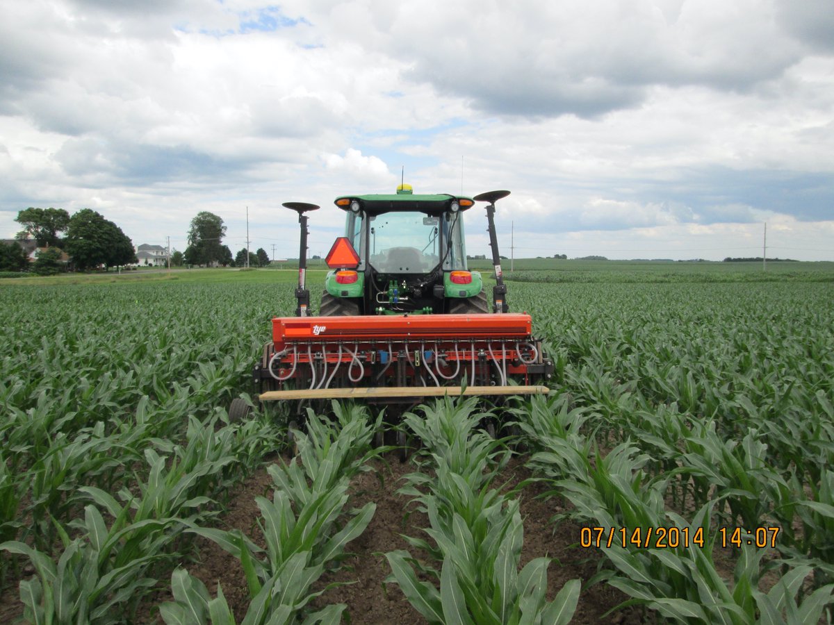 agronomybadger's tweet image. Finished up #covercrop #interseeding yesterday @UWMadisonCALS Arlington ARS with @RuarkLab. Hard to believe almost 6 years ago @vmdavis and I interseeded our first study at Arlington.