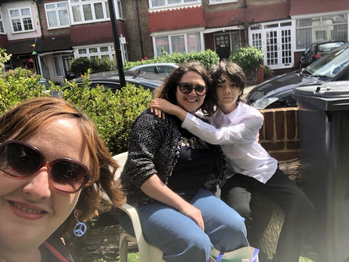 Annareporting's tweet photo. Here’s author @lucebrett my guest on #Londonteaat3 #Annainhermanor talking about the taboo subject of #incontinence #femaleincontinence @middleagedminx @BBCRadioLondon https://t.co/oH1wiSh7VL