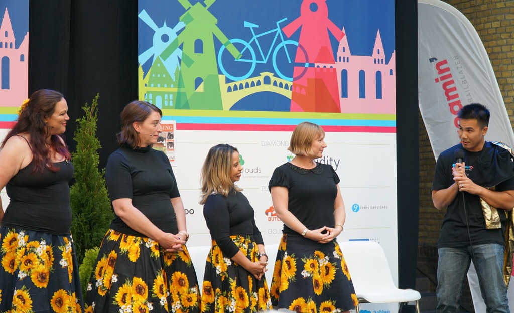 Syranu's tweet photo. @YeurDreamin @AndreKampen @sergeyer @NaturallyPaul @jan_vdv @KathrynChlosta @MichaelDeFeyter @ayacocomomo @BhavnaBanodha @Guido_SFDC Views of #YD19 -. Find your favs here (https://t.co/cN5NUURe3C) and post the ones you like.
1) @validiteddi opening #YD19
2) @ArchLadies with @dvdkliu
3) @steph_herrera_ & @jhoskins
4) @jmmougeolle who inspired me
Ps. Looking for one of me and @AndreKampen from the day? https://t.co/Em1sCjFvcL