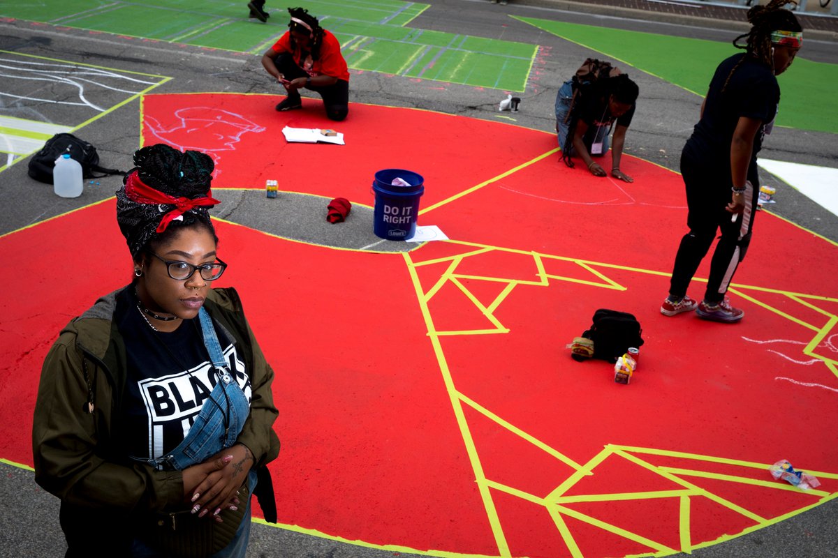 AlbertCesare's tweet photo. Want to know more about the Black Lives Matter! mural - check out this article and portraits of the 17 artists who designed it. https://t.co/4CXzqv3Jaw VIA: @Enquirer #BlackArtistsMatter https://t.co/ba3zpFwHIs