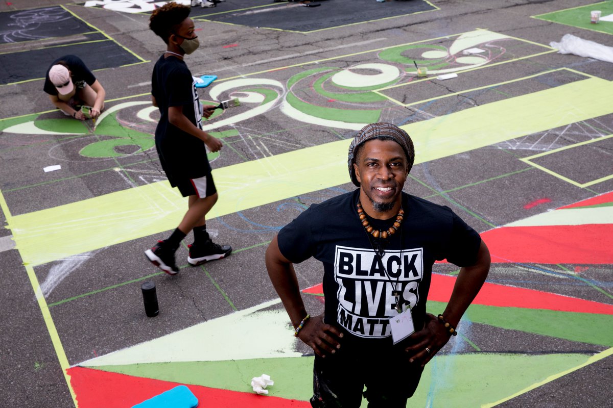 AlbertCesare's tweet photo. Want to know more about the Black Lives Matter! mural - check out this article and portraits of the 17 artists who designed it. https://t.co/4CXzqv3Jaw VIA: @Enquirer #BlackArtistsMatter https://t.co/ba3zpFwHIs