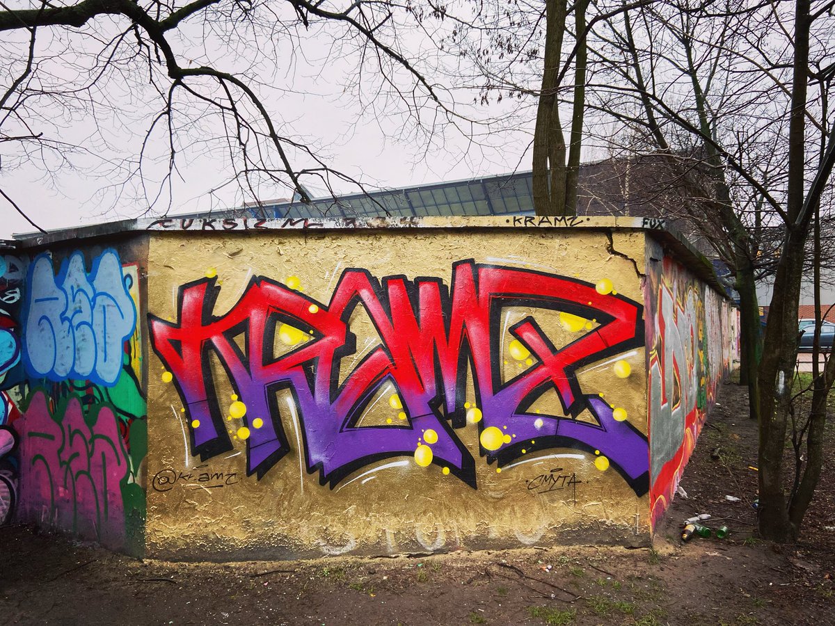 kramzzers's tweet photo. Classic tag ✍🏻 In Warszawa / Poland 🇵🇱 #Poland #Warszawa #graffiti #tagging #art #Smuta #Смута #СмутноеВремя https://t.co/ed8n71oTsD